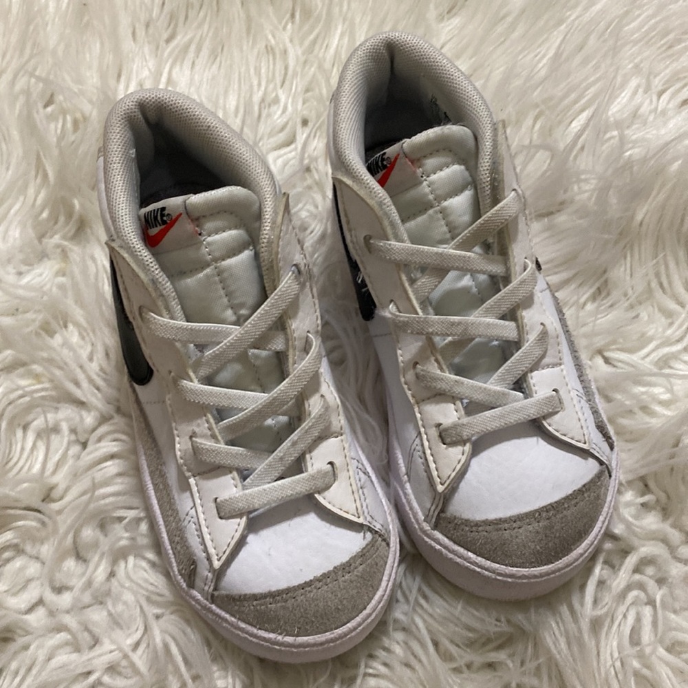 Nike blazer